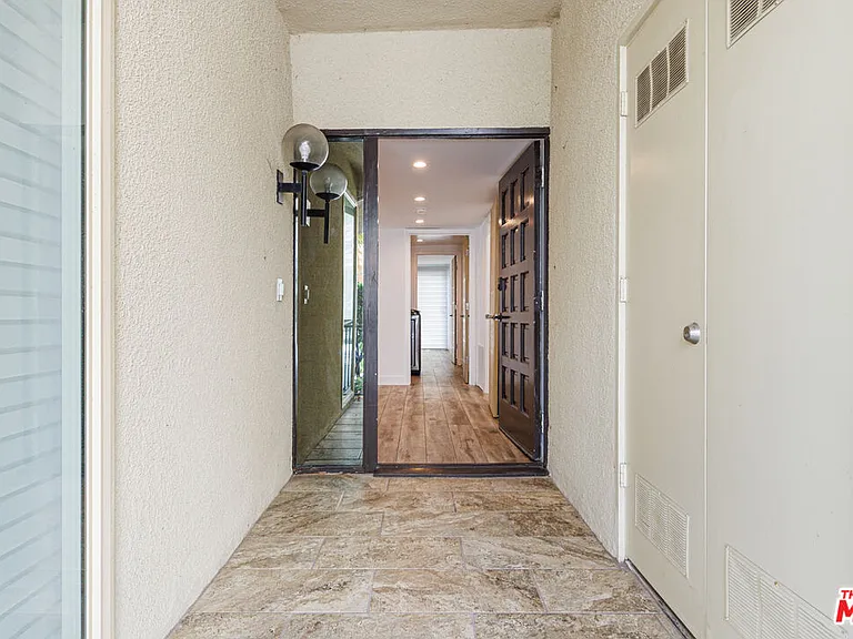 18055 Coastline Dr #2 — Photo 2