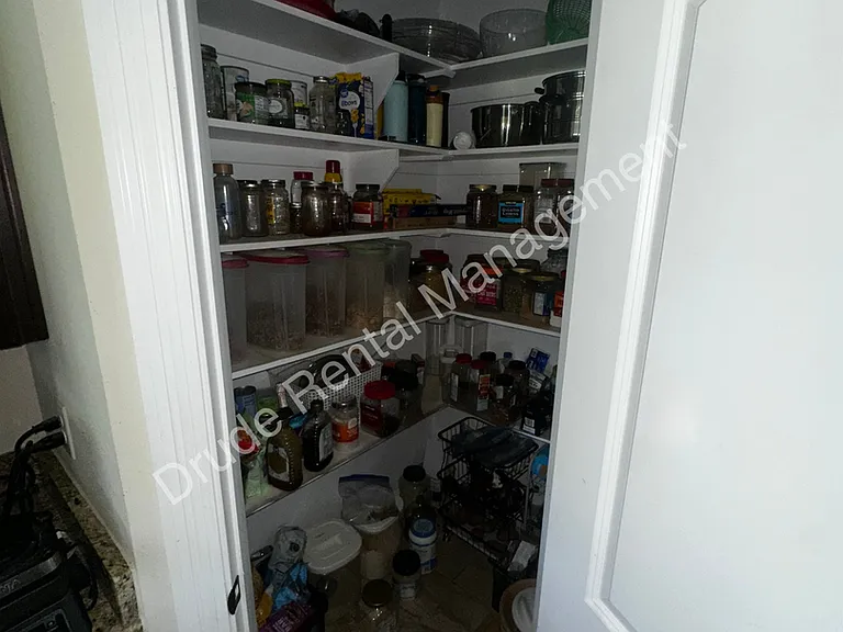 20340 Thornwood Dr — Photo 10