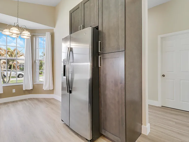 726 SW Aruba Bay — Photo 12