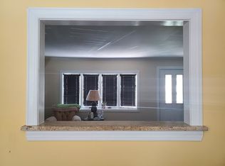 77 Lake View Blvd, Edison, NJ 08817