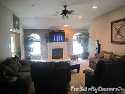 5th image of 2510 Dune Forest St