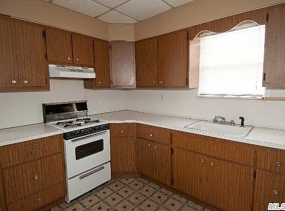 5th image of 302 Weymouth St