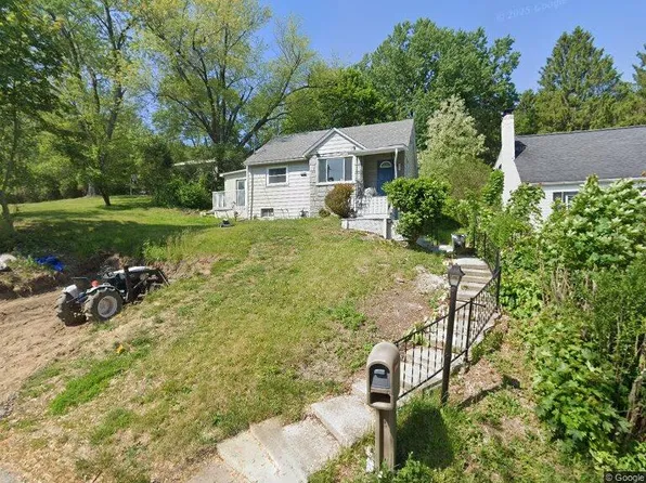 642 Stacia Dr, Elmira, NY 14904