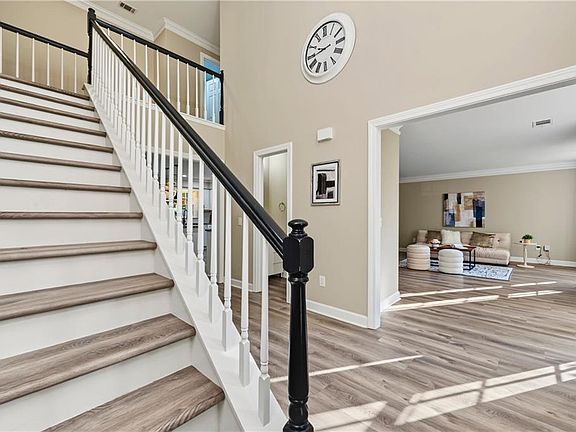 5th image of 2315 Shore View Way