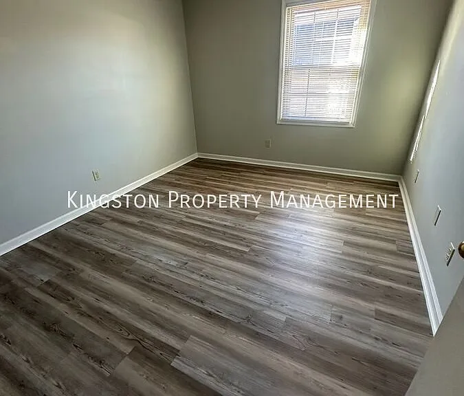 200 Summit Dr #6 — Photo 18
