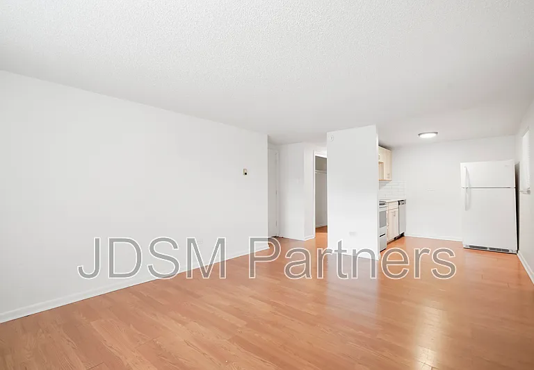 1415 N Pearl St #104 — Photo 1