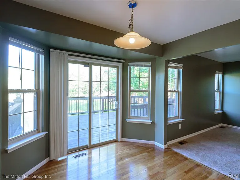 8691 Ironwood Dr — Photo 12