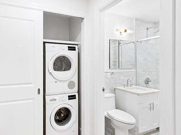 5th image of 160 E 48th St #13UB