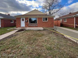 7964 Elm St, Taylor, MI 48180