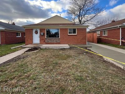 7964 Elm St, Taylor, MI, 48180