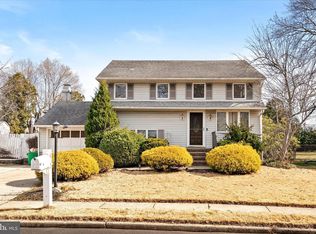 403 Lakeside Blvd, Hamilton, NJ 08610