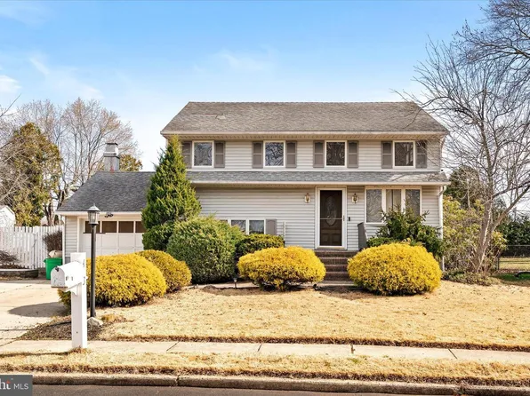 403 Lakeside Blvd, Hamilton, NJ 08610