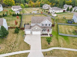 713 Crestview Dr, Lithopolis, OH 43136