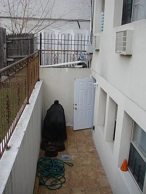 Rented by ABCO Commercial Properties, LLC | media 108