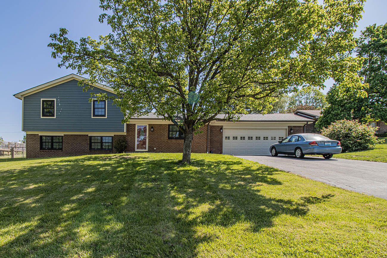 1025 Crestwood Hts, Paris, KY 40361 Zillow