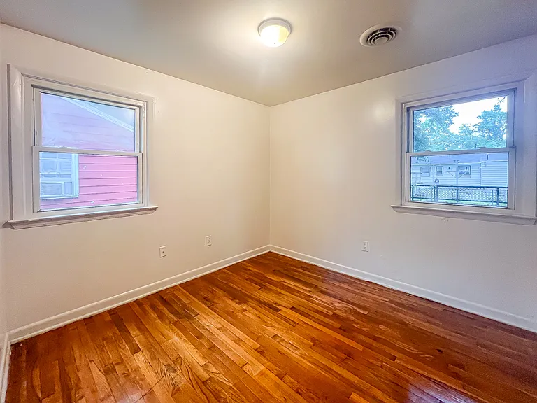 2303 Maclin Cir — Photo 8