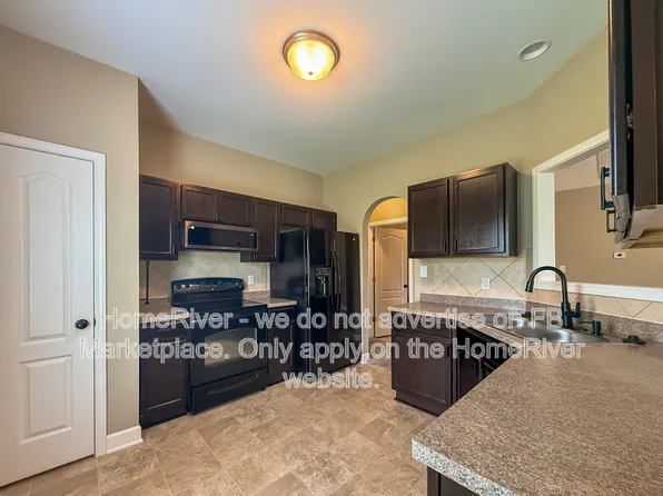676 Broad Dr, Raeford, NC 28376