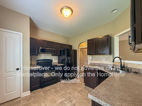 676 Broad Dr Photo 1