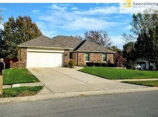 10415 Haskins St, Lenexa, KS 66215