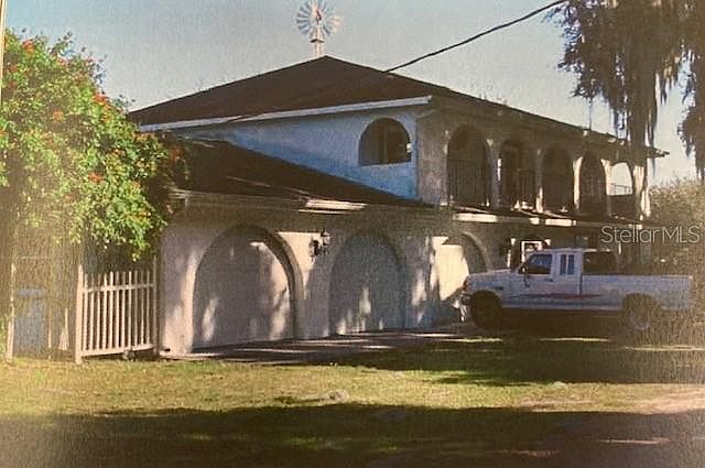 1st image of 8731 Lithia Pinecrest Rd