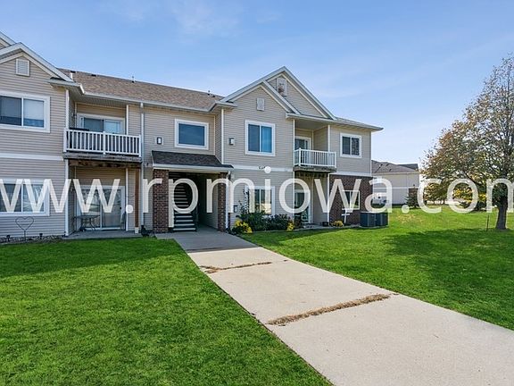2nd image of 1845 SW White Birch Cir Unit 9