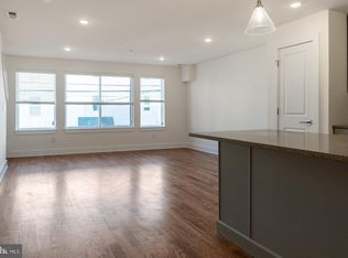 402 N Front St #9, Philadelphia, PA 19123