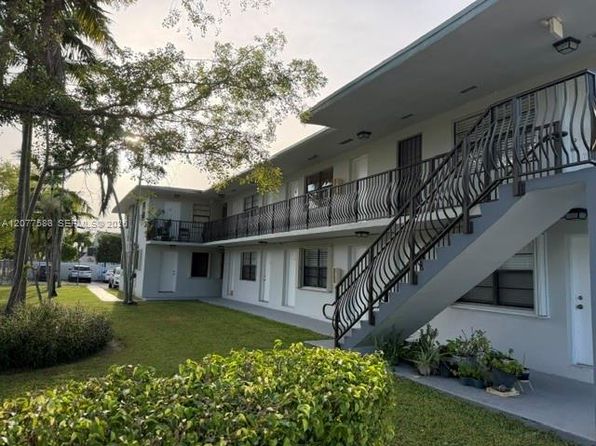 4590 SW 67th Ave APT 20