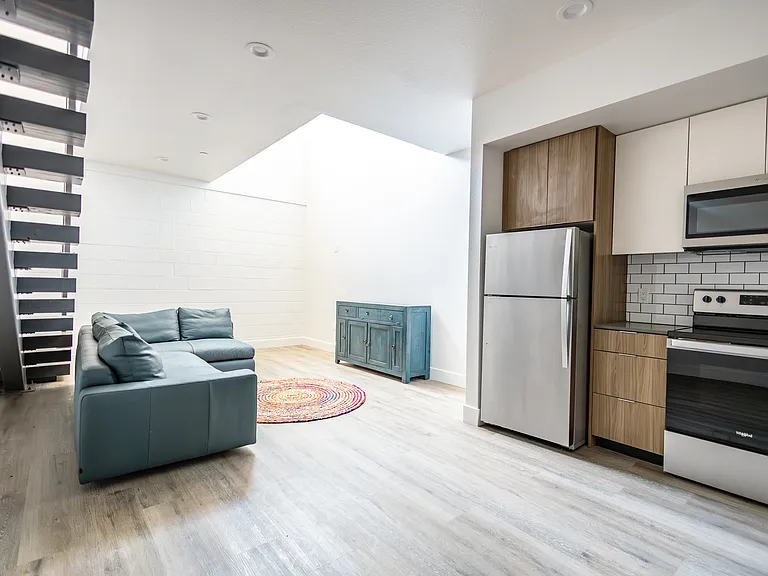 301D Apartments — Photo 10