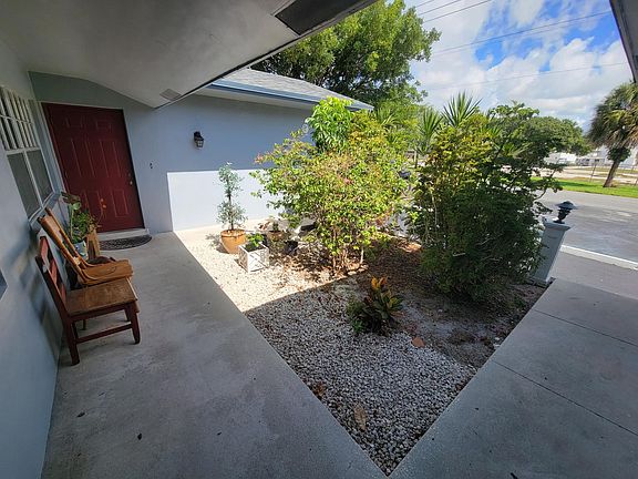 3rd image of 1506 NE 4th St