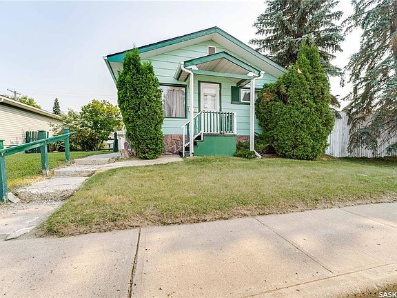 2nd image of 1233 Coteau STREET W