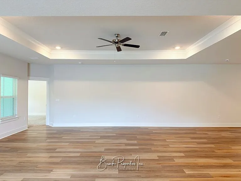 6052 Rutherford Loop — Photo 11
