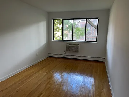 Rented by 18 REALTY | media 5