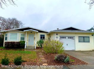 631 Ashbury Ave, Santa Rosa, CA 95404
