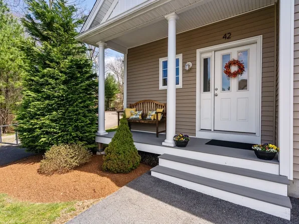 42 Leanne Way #42, Franklin, MA 02038