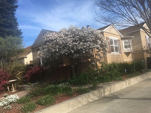 2nd image of 498 Superior Ave