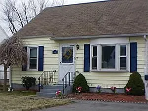 253 Danbury Dr photo 1