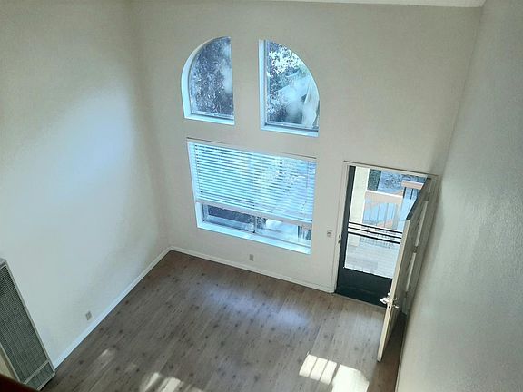 3rd image of 4085 Porte La Paz