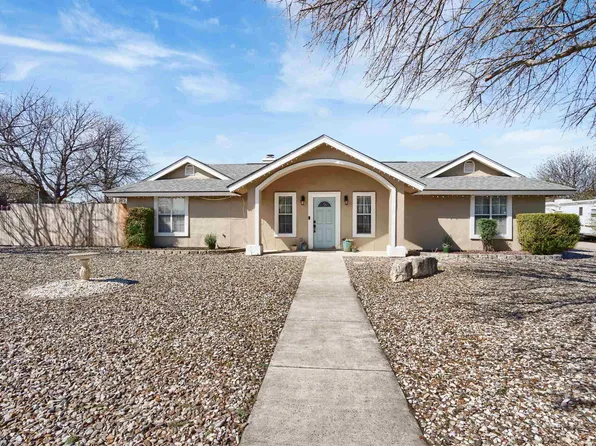 308 Boulder Ridge Dr, Del Rio, TX 78840