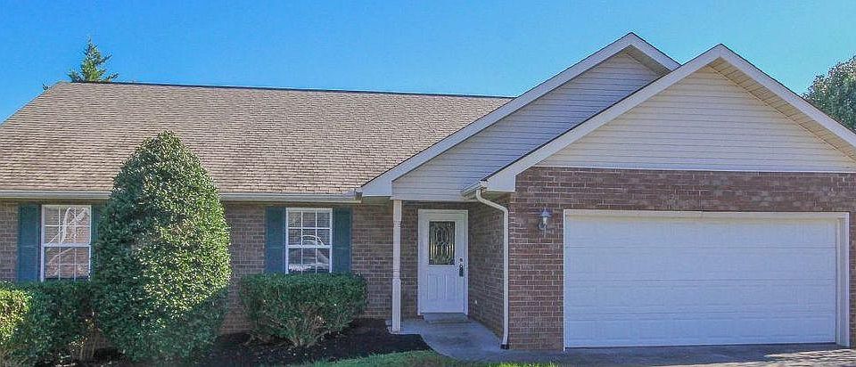 1st image of 829 Garner Hills Way