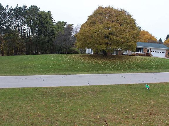 4th image of 103 Doral Dr