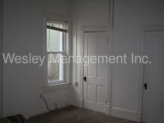 3rd image of 900 S Broadway St