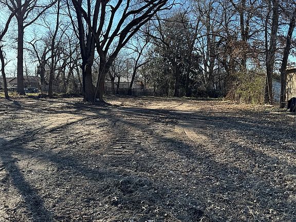 2nd image of 700 N Sherman Ave