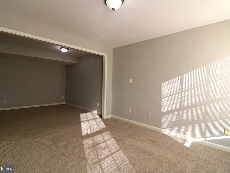 2581 Sutters Mill Dr — Photo 6