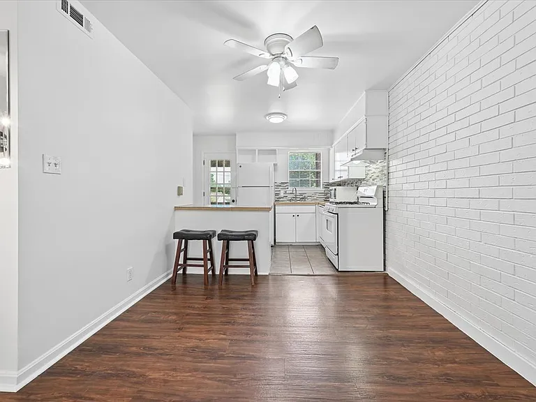 4517 S Peoria Ave #20 — Photo 11