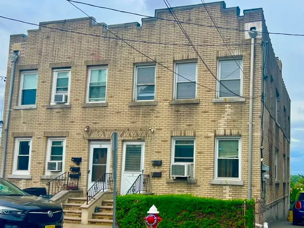 4 Burdette Pl Floor 2, Fairview, NJ 07022
