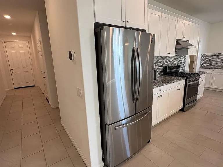 420 Appleton Way — Photo 8