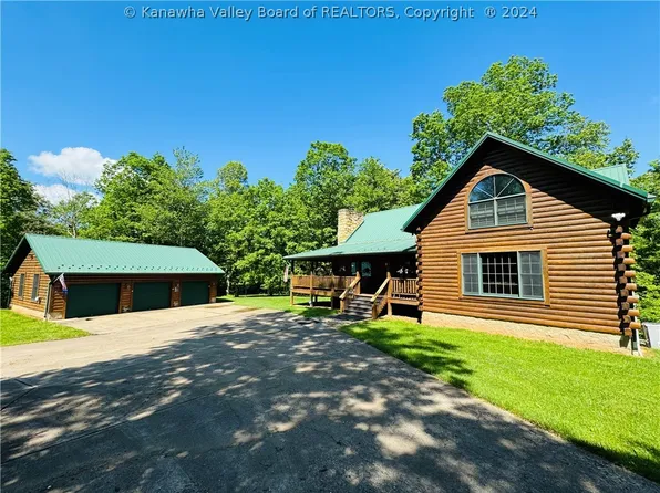 541 Goshen View Dr, Kenna, WV 25248