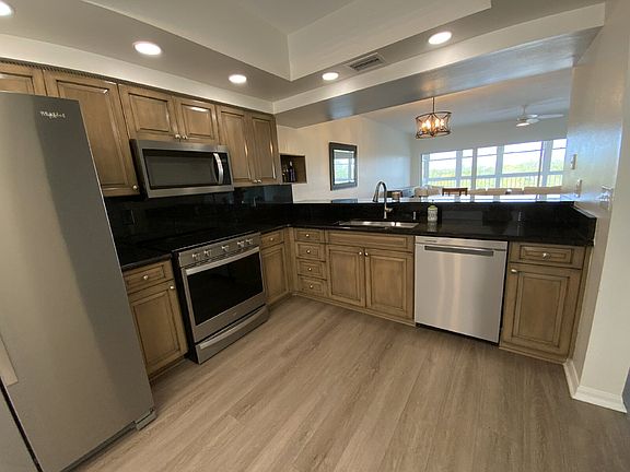 5th image of 6315 Shoreline Dr APT 3204