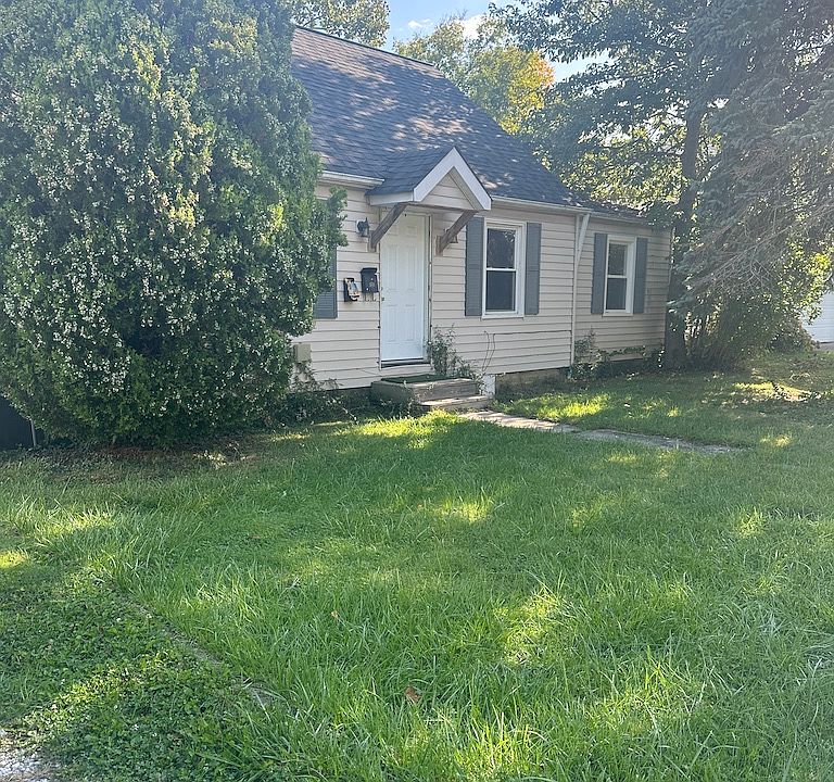 1st image of 141 Shelton Blvd #143