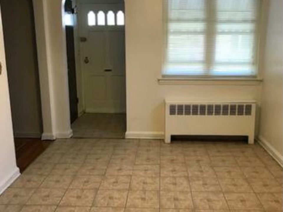 1st image of 2910 Bouck Ave